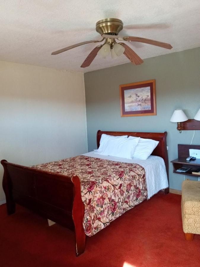 Riverview Motel Mammoth Spring Bagian luar foto