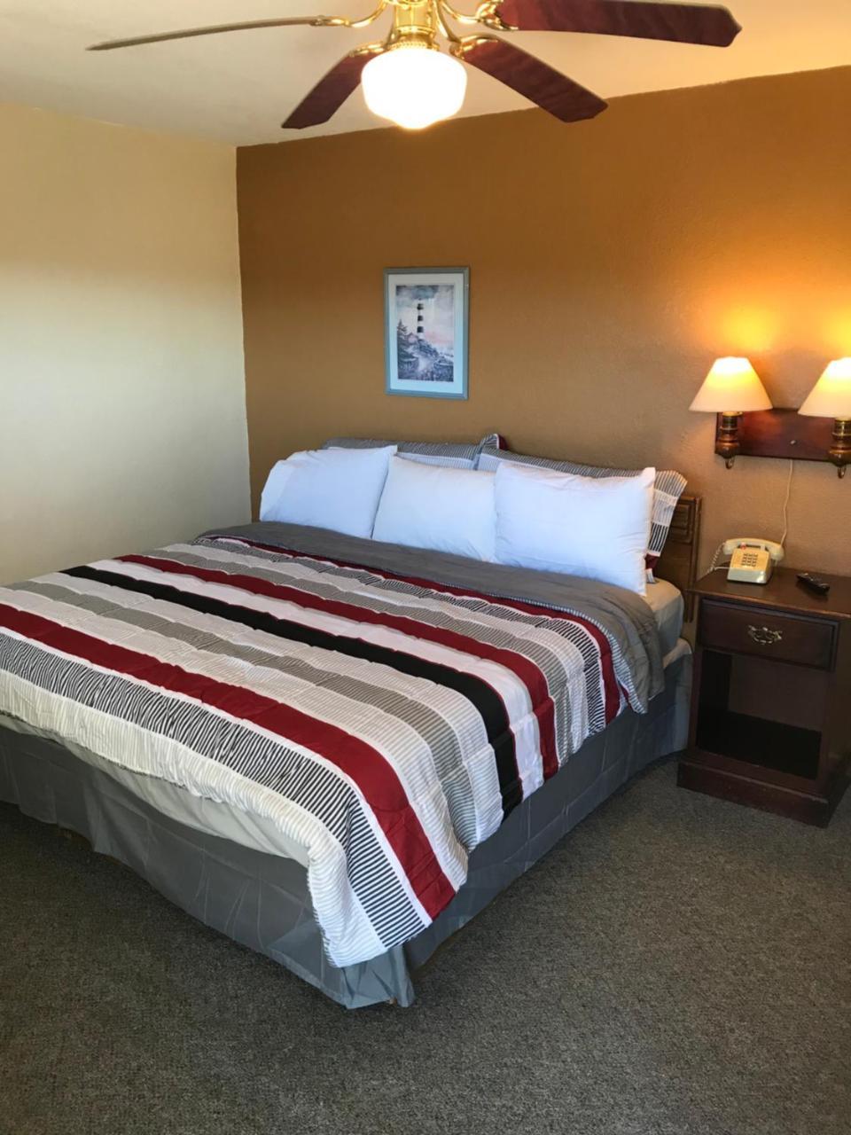 Riverview Motel Mammoth Spring Bagian luar foto
